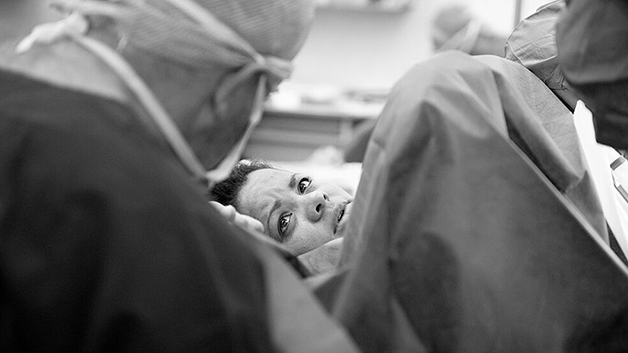 Foto: fødselsfotograf Marysol Blomerus, www.CapeTownBirthPhotography.com